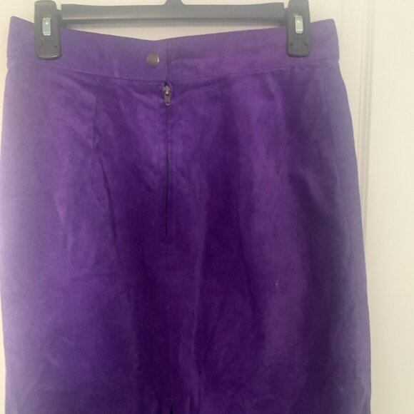 Suede Suit - Picture 6 of 6